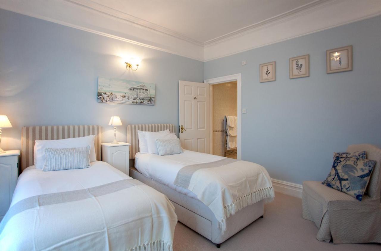 The Castleton Bed & Breakfast Суонидж Екстериор снимка